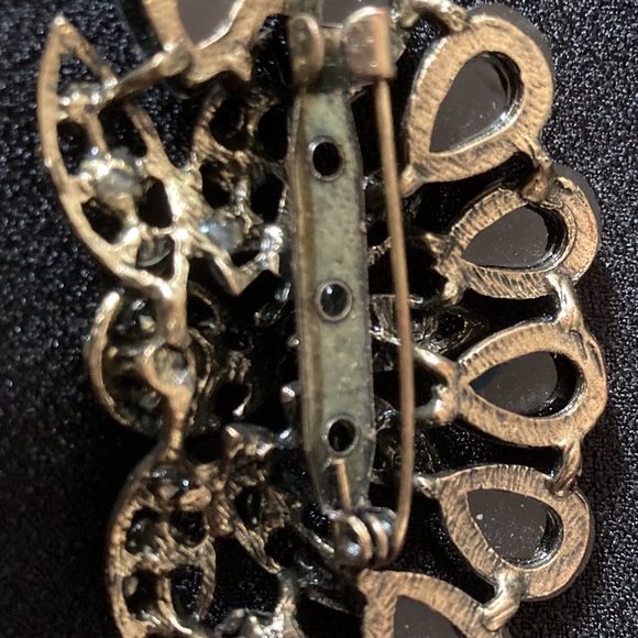 Vintage Peacock 🦚 2” x 1” brooch - Picture 4 of 4